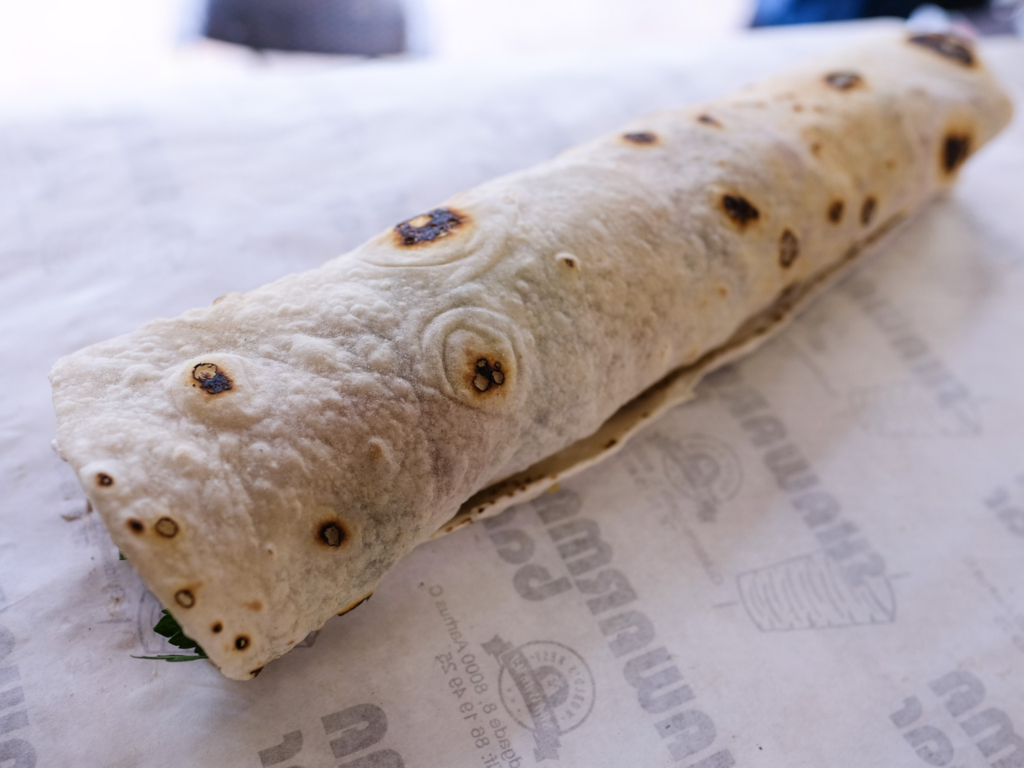 En frisk rulle hos Shawarma Bar i Aarhus