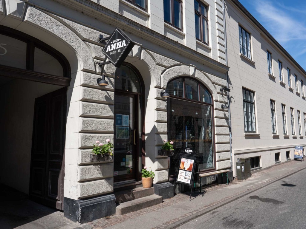 Mor Anna_