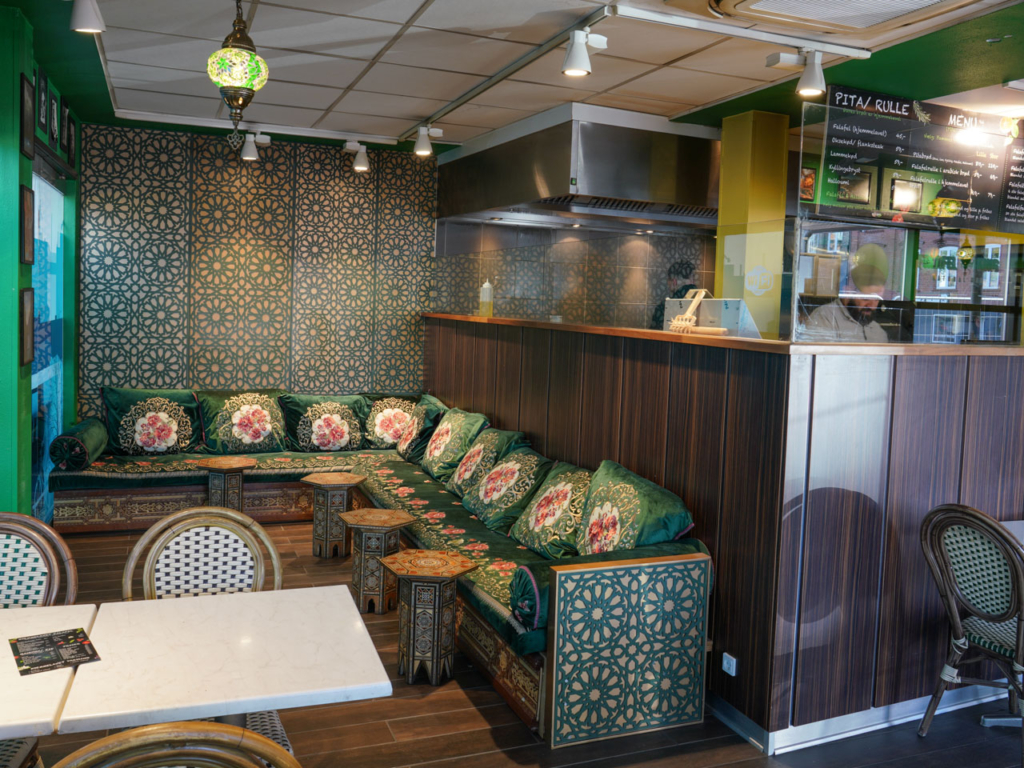 Loungen hos Falafel King i Aarhus - Spiseguiden Aarhus