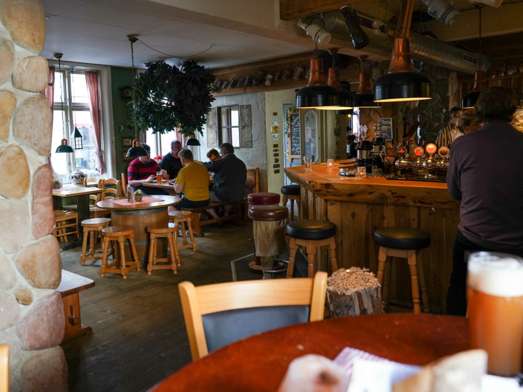 Die kleine Bierstube-2