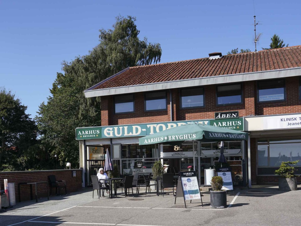 Udeservering hos Guldtoppen i &Aring;byh&oslash;j