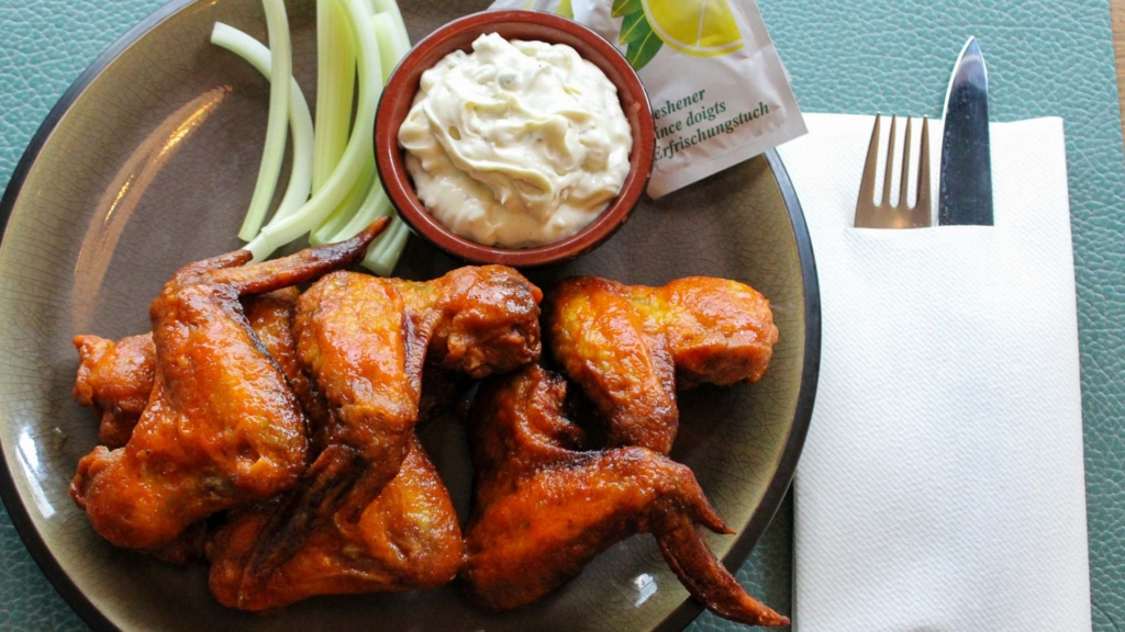 Hotwings hos Flux