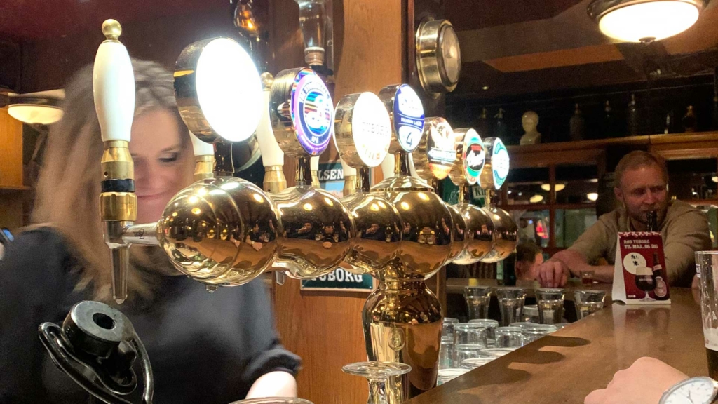 &Oslash;lhaner hos Peder Wessel på Tr&oslash;jborg