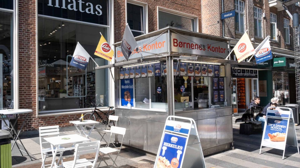 P&oslash;lseboden på Str&oslash;get - Her regerer Niels