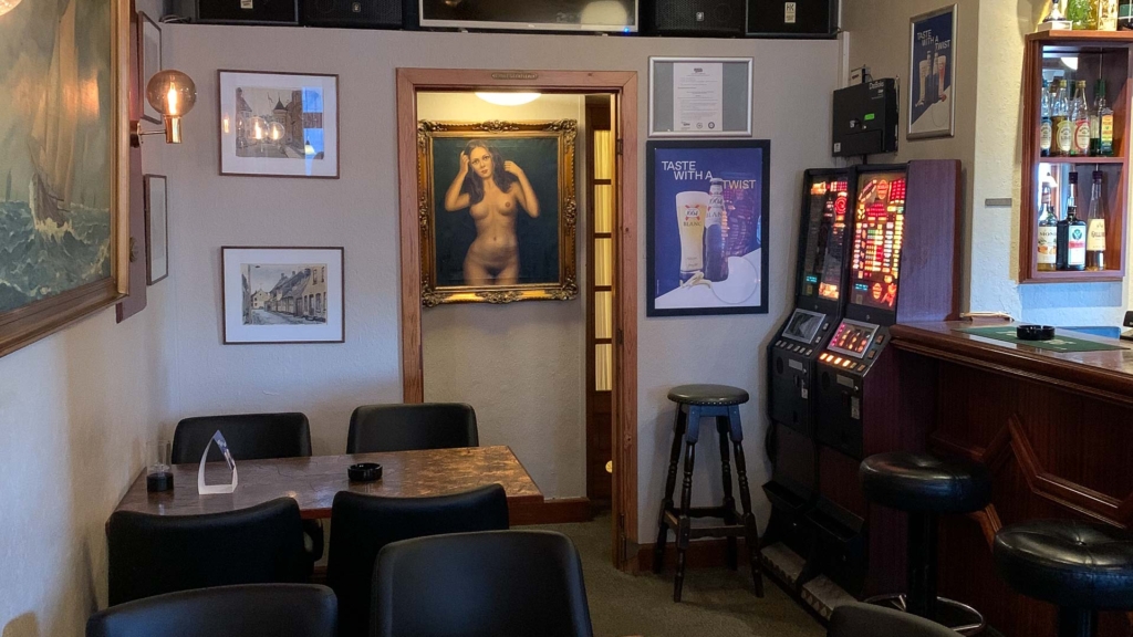 Den velkendte billeder p&aring; Brocafeen