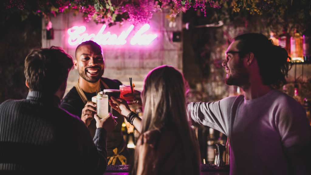 Fest og supers&oslash;de bartendere hos PV &ndash; Kaffe & Cocktails