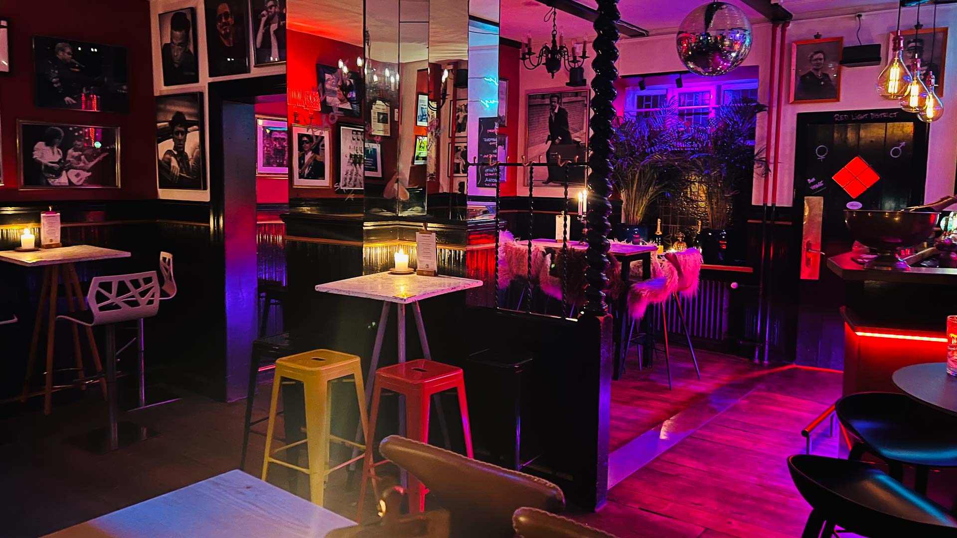 Indretningen hos Pinds Cafe i Aarhus