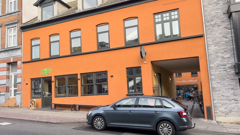 Capo set ude fra