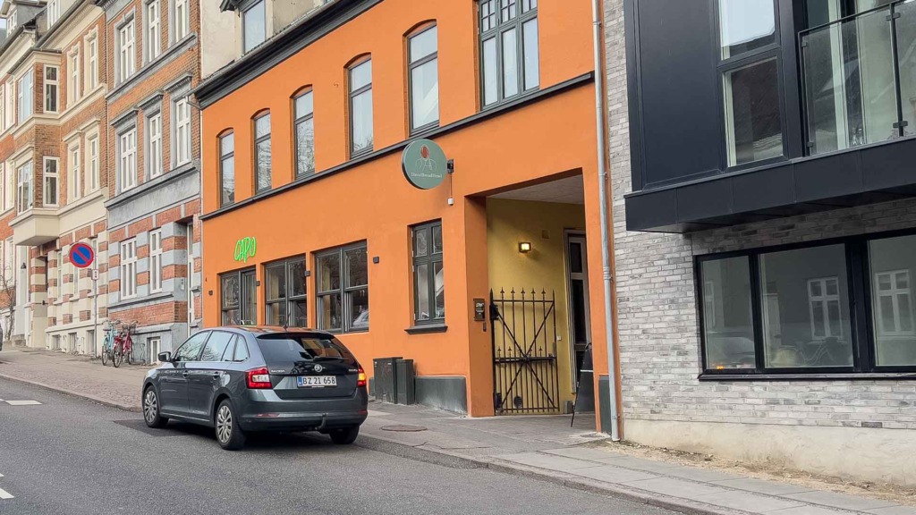 Mad- og vinbar beliggende i Ny Munkegade