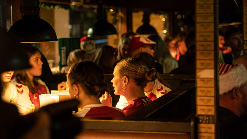 Landskamp p&aring; Den Gyldne Kro