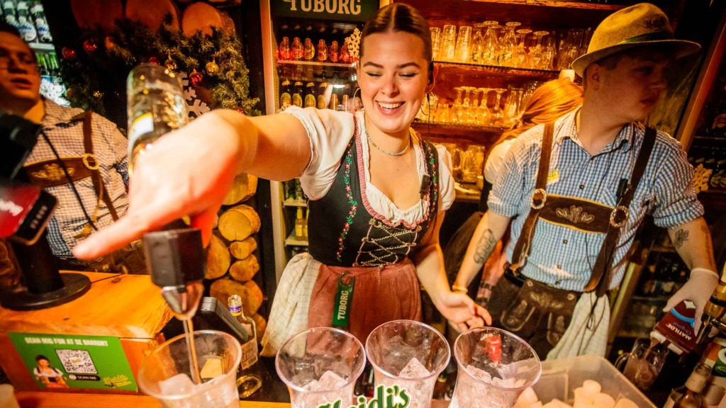 God stemning og fest hos Heidi's Bier Bar