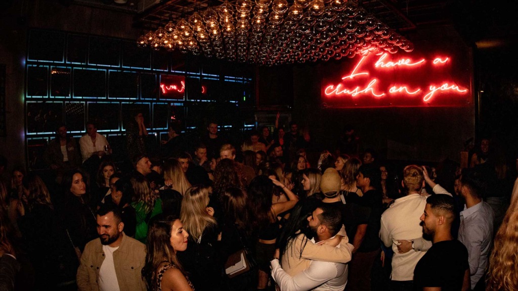 Gang i den p&aring; dansegulvet hos LouLou