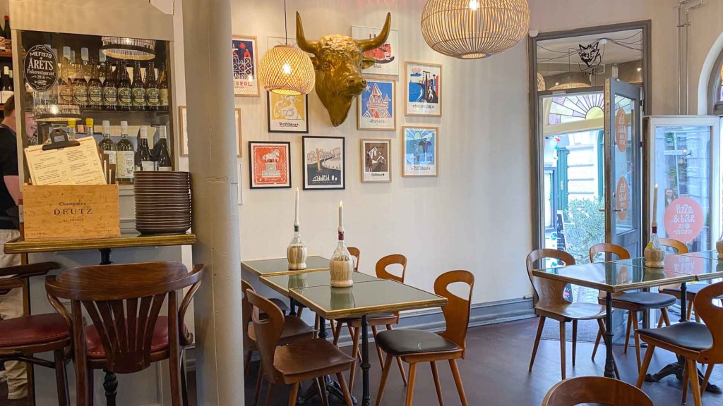 Indretningen hos Pizza & Bar by Mefisto