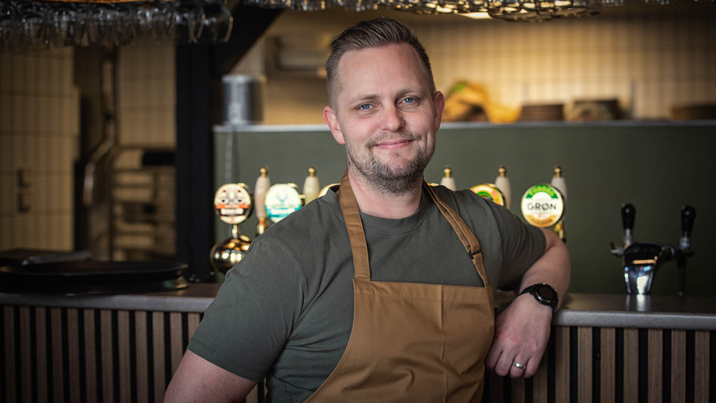 G&aring;rdcaf&eacute;en i Latinerkvarteret