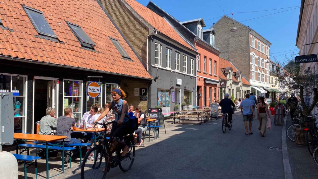 S&aring;dan ser Graven ud i Aarhus - foran Tanken i Graven