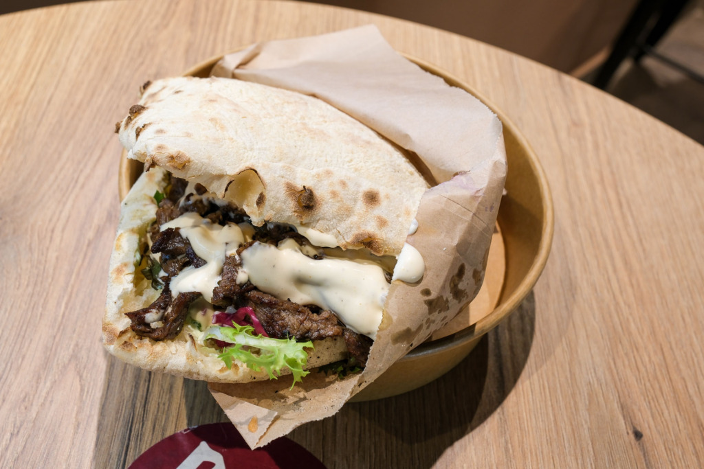 Pita med kylling hos Pita&rsquo;s på Tr&oslash;jborg