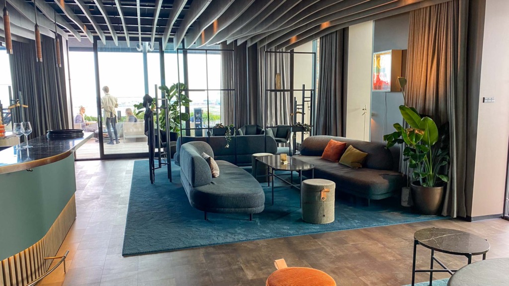 Man sidder for alvor godt hos Den Fede Drue i Aarhus