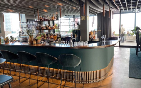 Vinbaren, Den Fede Drue, på Aarhus Ø