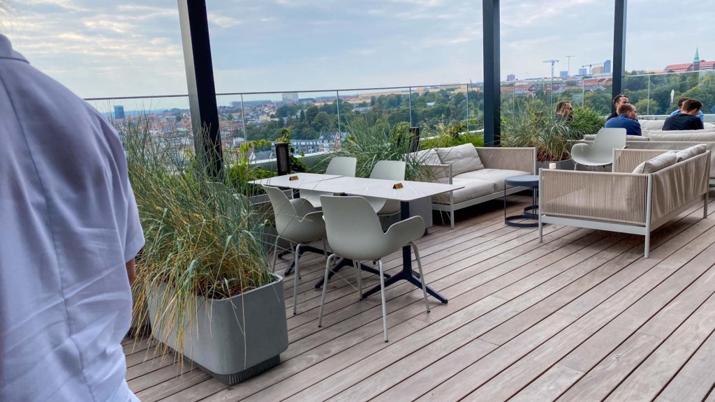 Terrassen hos Den Fede Drue p&aring; 11. etage