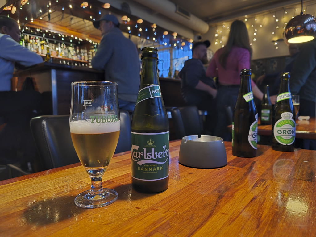 Der er ofte ret mange g&aelig;ster hos Agners Bodega i M&oslash;llevangen