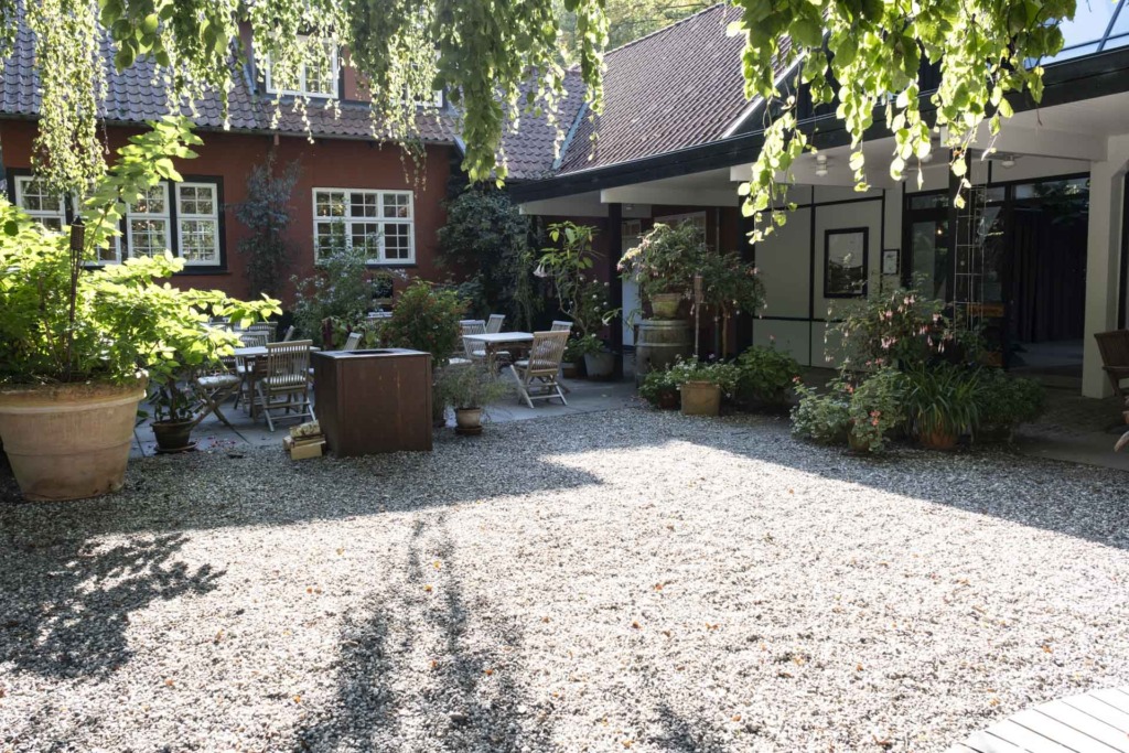 Thors M&oslash;lle set udefra