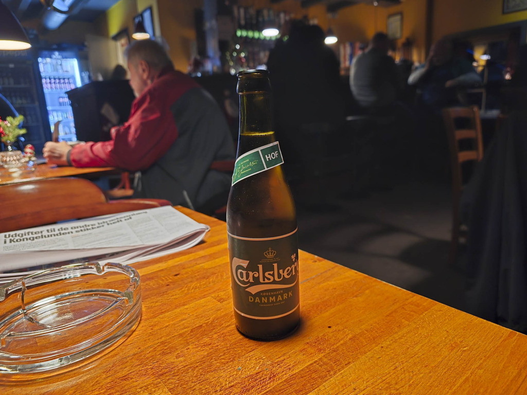 En Carlsberg hos English Pub i Åbyh&oslash;j