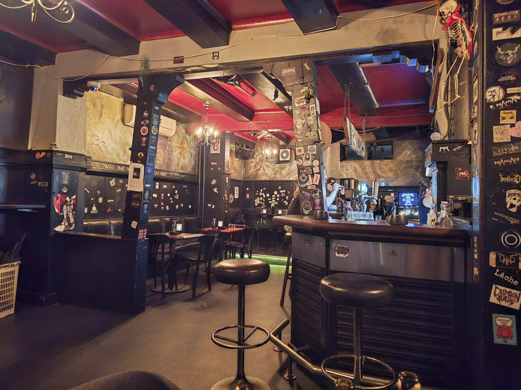 S&aring;dan er indretningen hos Escobar i Skolegade