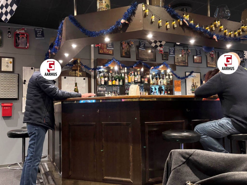 Juelbajer hos Rundh&oslash;j Bodega