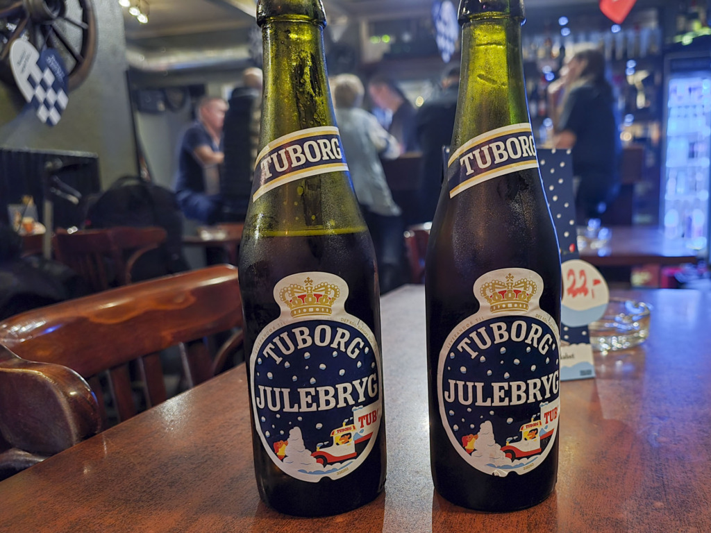 To Juletuborg hos V&aelig;rtshuset i N&oslash;rre All&eacute; i Aarhus