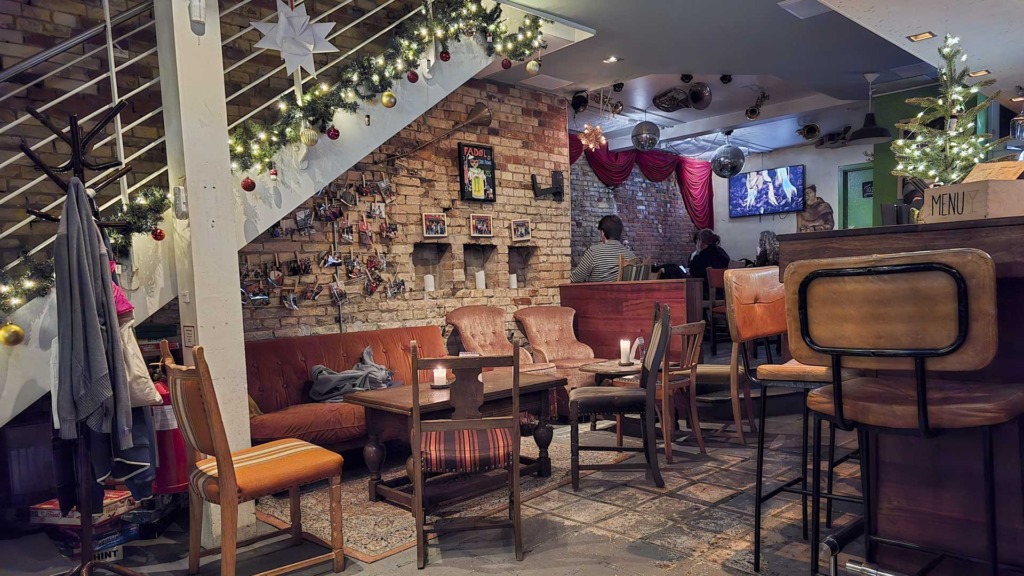 Zanders er en uformel bar p&aring; Klostertorv i Aarhus