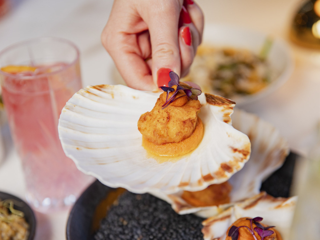 En deleret hos Basso t&aelig;r p&aring; &aring;en i Aarhus C