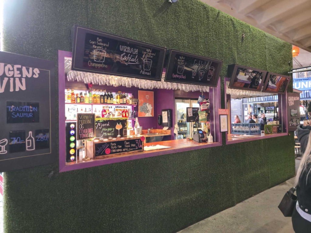 Vinbaren hos Aarhus Street Food - ogs&aring; kaldt den gr&oslash;nne bar