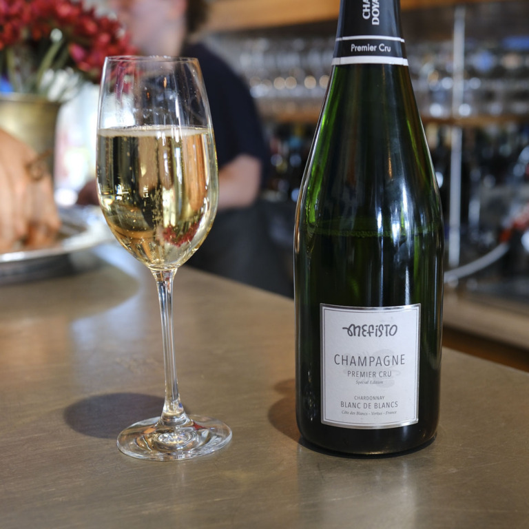 Mefisto Restaurant & Gårdhave 20-2