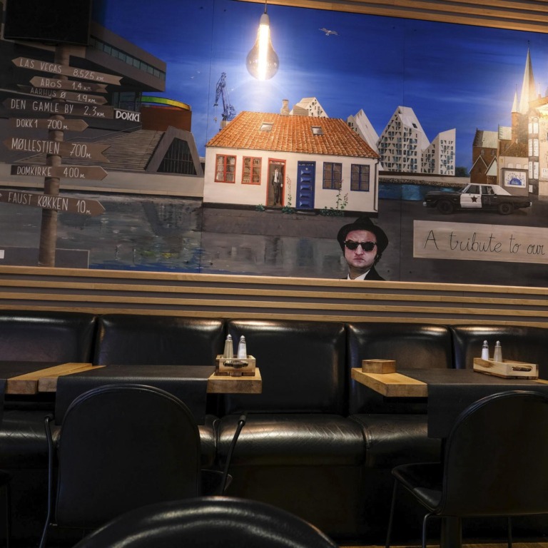 Café Faust ved åen i Aarhus C-2