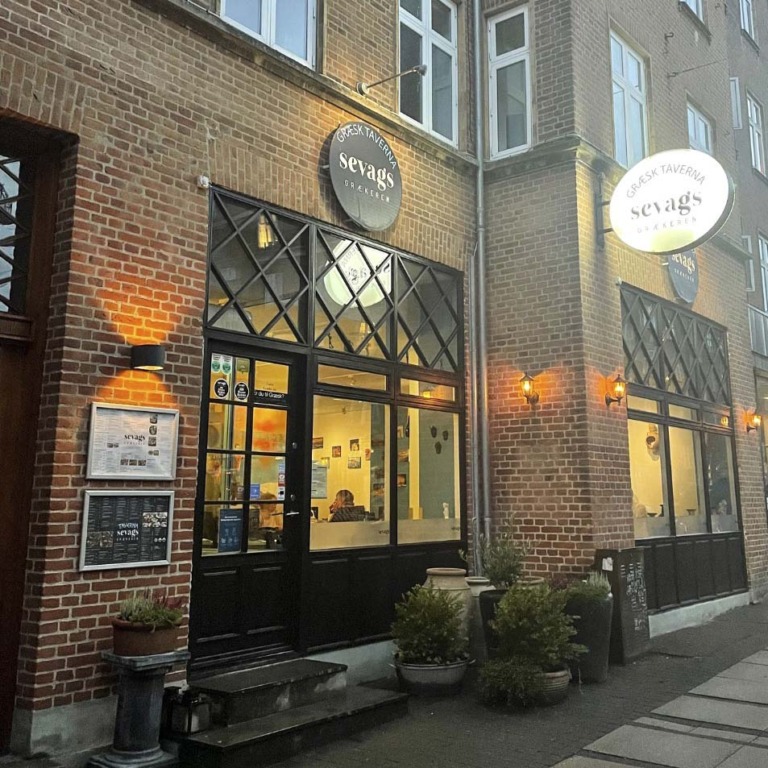 Sevags Gr&aelig;keren på Tr&oslash;jborg-9