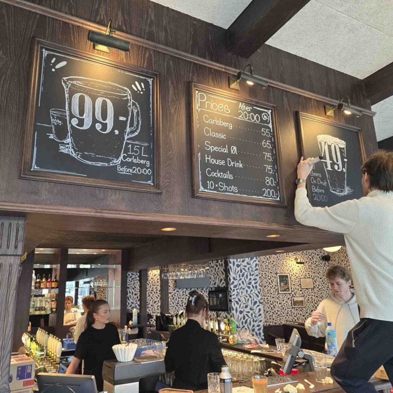 Freddies English Pub i Aarhus C-7 18.21.25