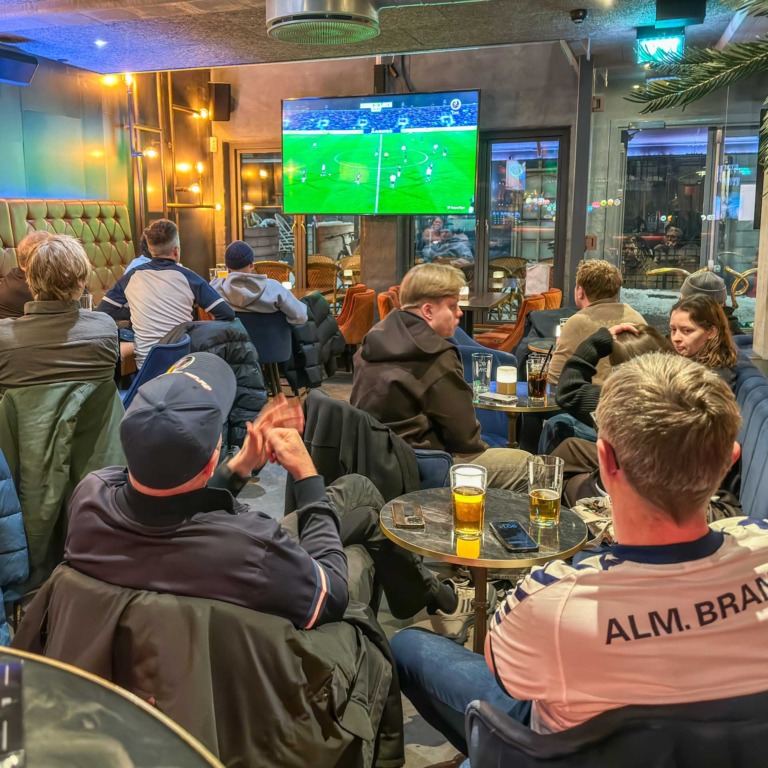 Panenka er en af Aarhus&acute; sportsbarer.