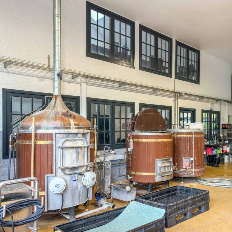 Man kan kigge ind til bryggeriet hos Ribe Bryghus.