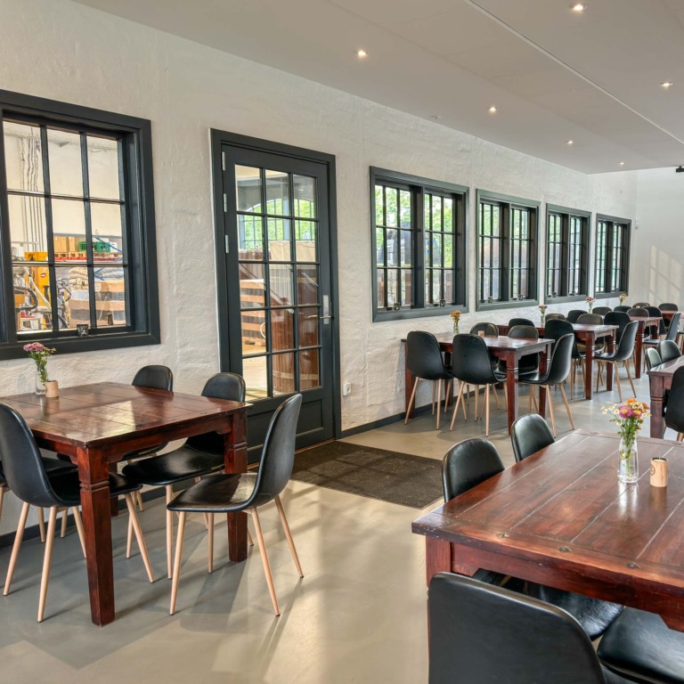 Hyggeligt og uformelt i Remisen hos Ribe Bryghus.