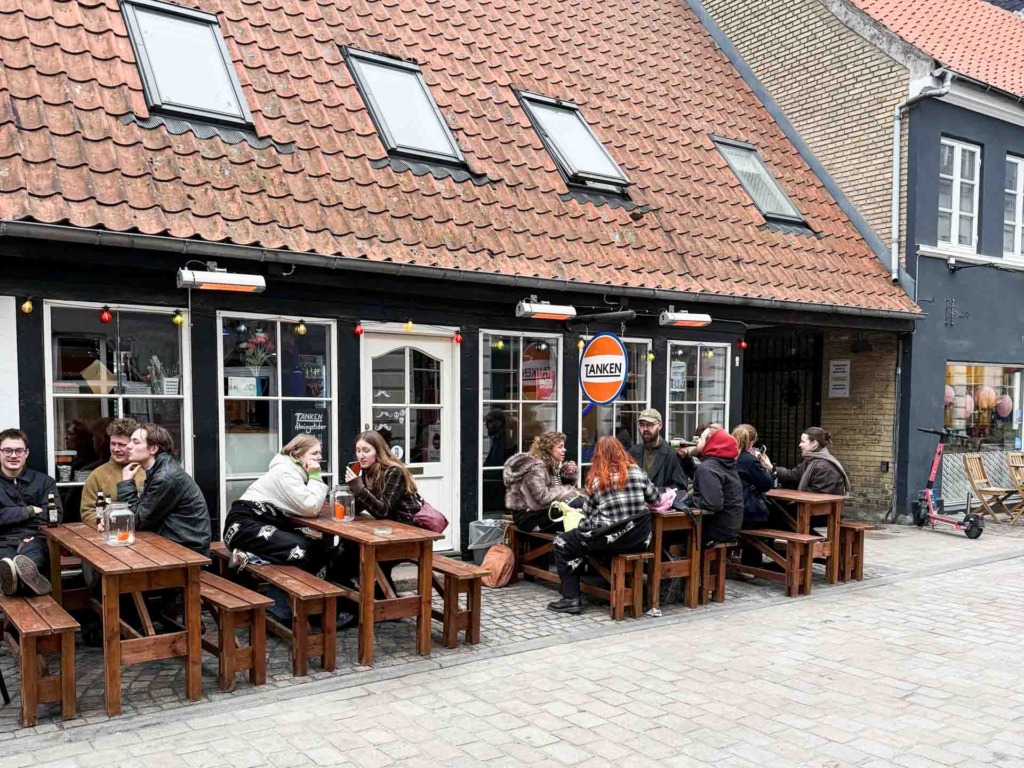 Tanken i Latinerkvarteret i Aarhus C-16