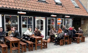 Tanken ligger i Graven i Aarhus.