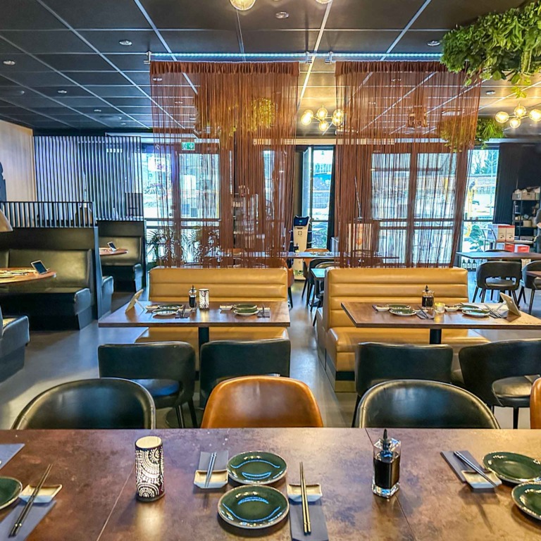 Chase Restaurant & Cocktailbar ligger i Algade 52 i Roskilde