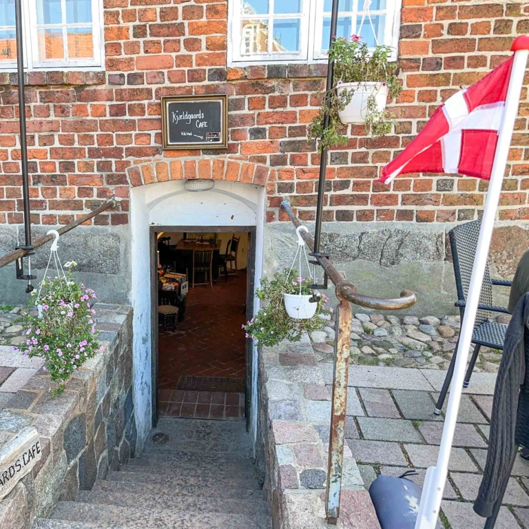 Kj&aelig;ldgaards Cafe-2