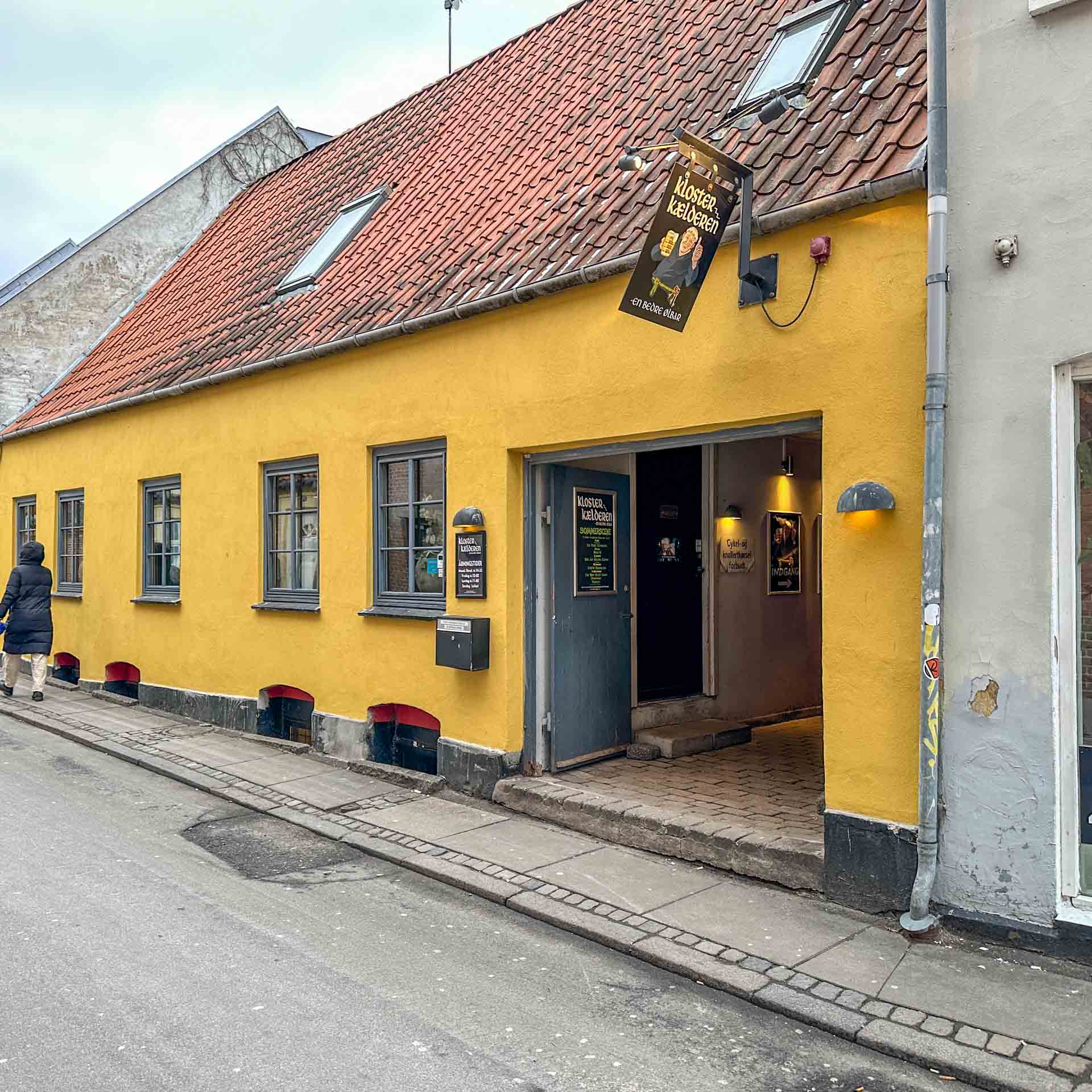 Klosterkælderen er en hyggelig ølbar i Roskilde.