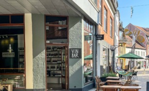 Anduma Vinbar ligger i Grønnegade i Vejle.