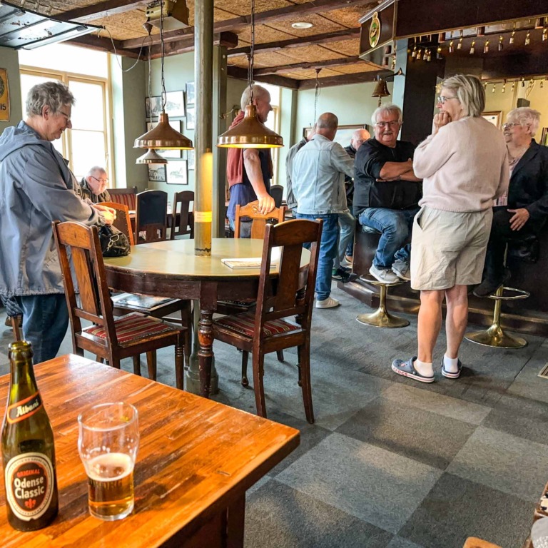 Caf&eacute; Aahus er det &aelig;ldste v&aelig;rtshus i Horsens.