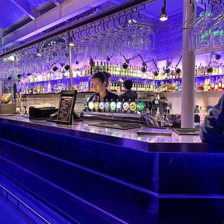 GIN&bull;BAR-6