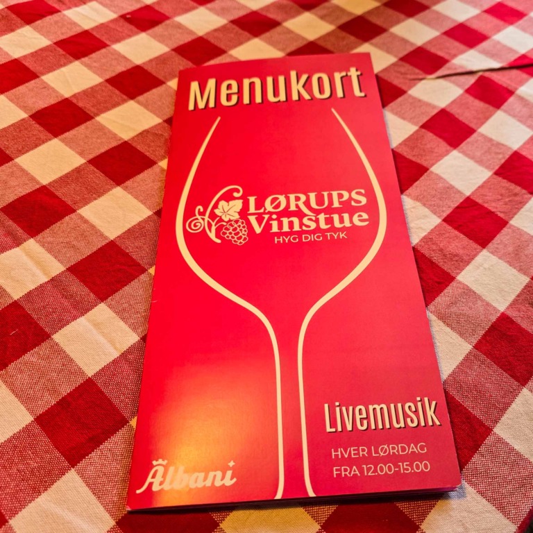 L&oslash;rups Vinstue-6