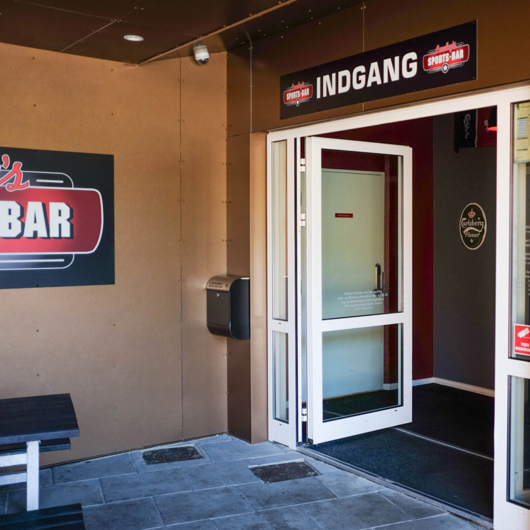 Lucky&acute;s Sports-Bar-Lucky&acute;s Sports-Bar-