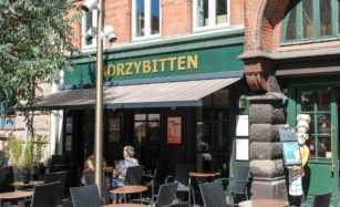 Morzybitten er en bar med mad i Horsens.